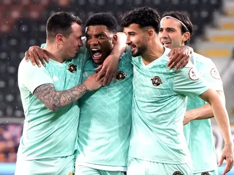 Fernandes sorprende y hace noticia en Turquía por esta razón