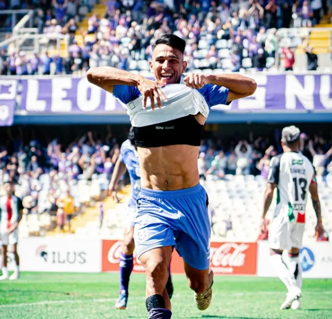 Ángel Gillard celebrando su tanto ante los Árabes | FOTO: Instagram