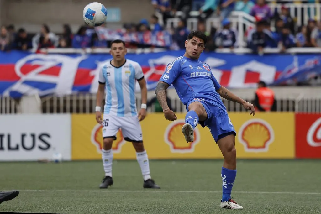 Montes estuvo todo el partido en la cancha frente a Magallanes | FOTO: Andres Pina/Photosport