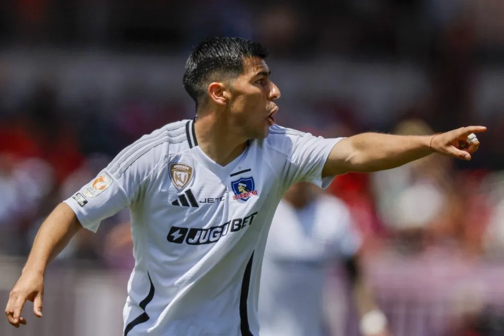 Tomás Alarcón quedó fuera de la citación de Colo Colo por segundo partido consecutivo. (Foto: Andrés Pina/Photosport)