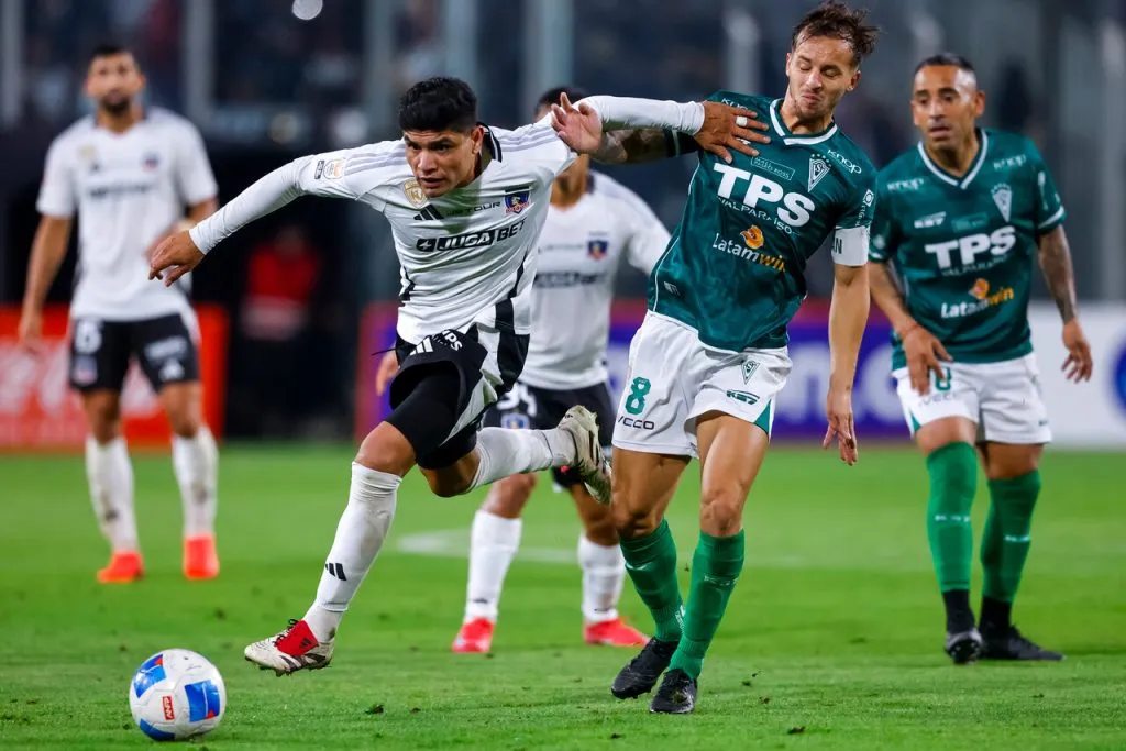 Colo Colo igualó sin goles ante Wanderers en Macul (Photosport).