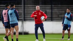 Gustavo Álvarez se mosqueó con publicaciones que lo querían hacer pelear con Almirón.