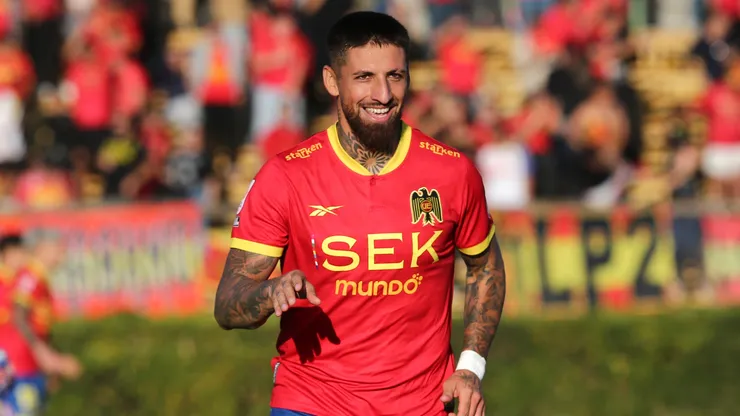 Ignacio Jeraldino festeja su gol en la victoria de Unión Española por 3-0 frente a Palestino.