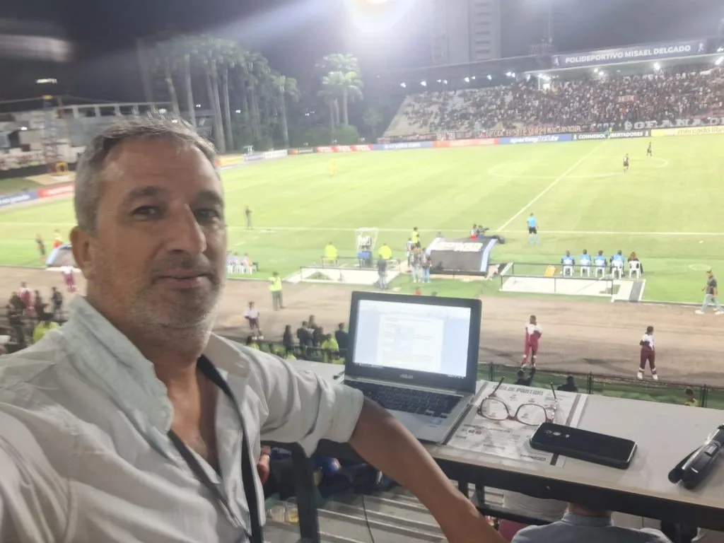 Martín Cabrera en el partido Carabobo-Estudiantes