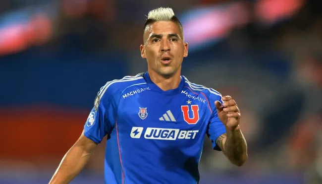 Leandro Fernández habría sufrido un esguince de tobillo en Universidad de Chile.