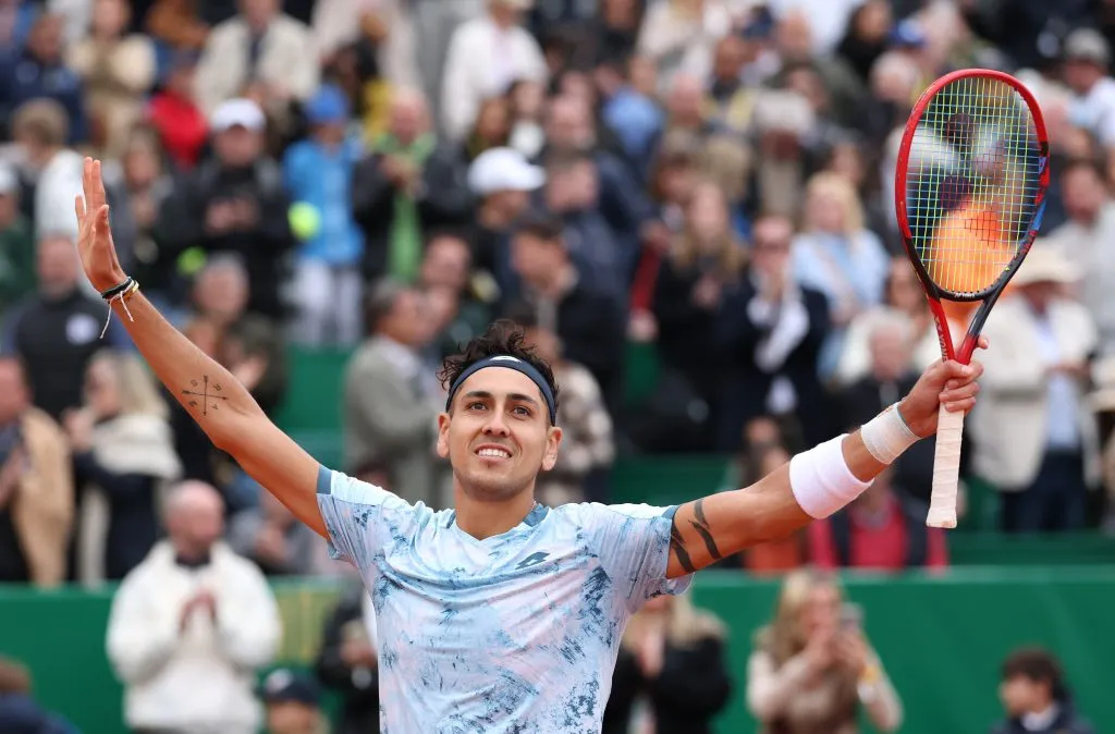 Alejandro Tabilo avanzó a tercera ronda del Masters 1000 de Montecarlo. (Foto: Clive Brunskill/Getty Images)