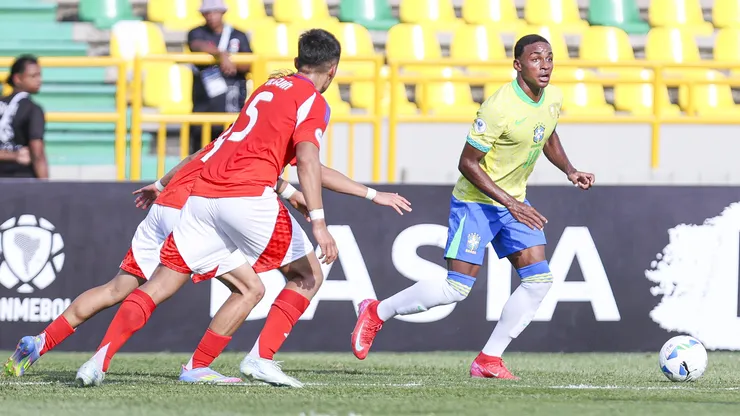 Chile perdió 1-0 ante Brasil. (Foto: Conmebol Torneos)