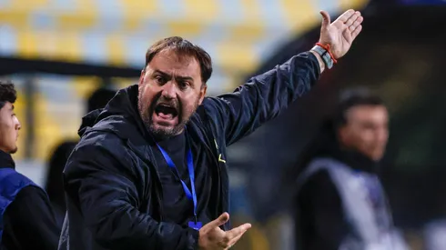 José Luis Sierra piensa que Unión Española fue superior a Once Caldas en lo futbolístico. (Foto: Photosport)