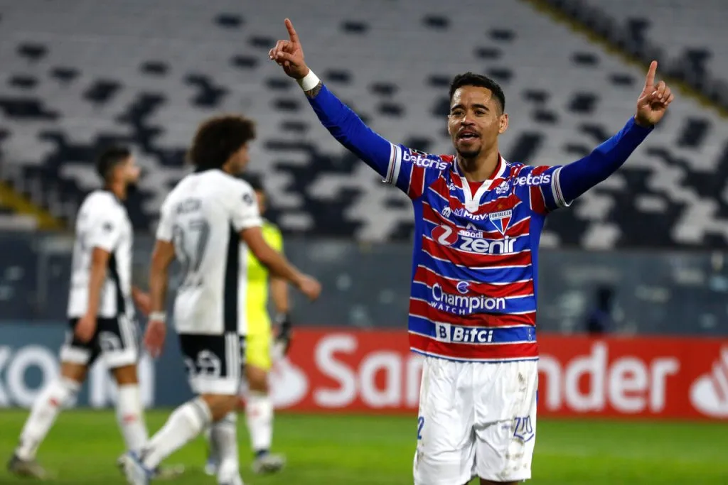 Fortaleza derrotó a Colo Colo en el último antecedente. | Foto: Photosport