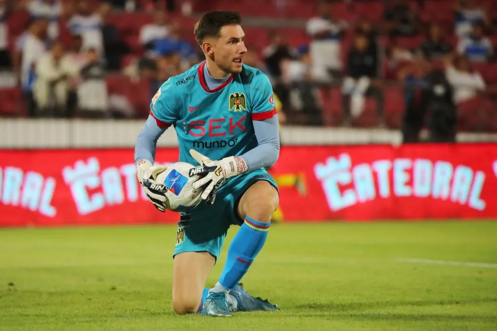 Franco Torgnascioli es el único golero del fútbol chileno presente en este ranking (Foto: Jonnathan Oyarzun/Photosport)