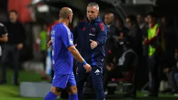 El volante de la U todavía no puede completar dos partidos seguidos en la Libertadores.