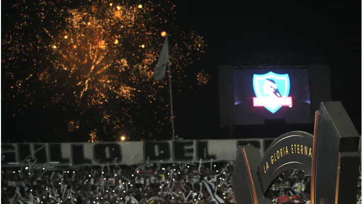 En tragedia terminó la previa del duelo entre Colo Colo y Fortaleza (Photosport).