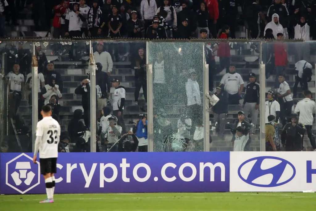 Un lamentable momento se vivió en el Monumental | Foto: Photosport