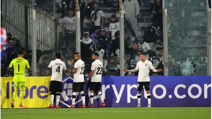 El duelo entre Colo Colo y Fortaleza está suspendido (Photosport).