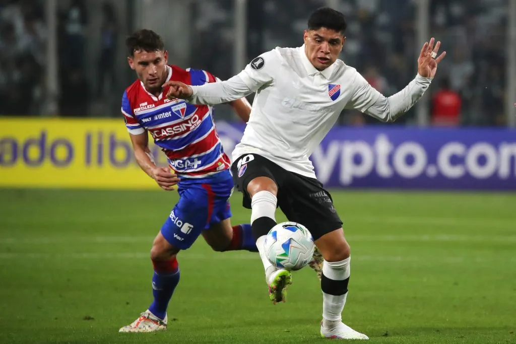 Colo Colo podría perder los puntos del partido con Fortaleza. (Foto: Jonnathan Oyarzún/Photosport)