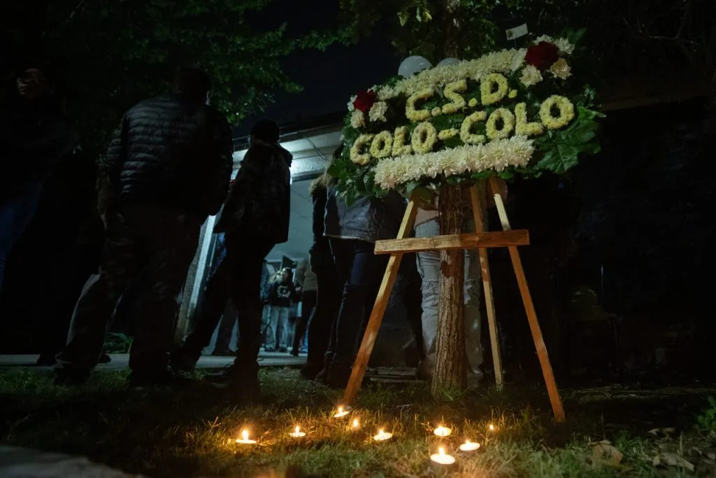 Colo Colo dijo presente en el velorio de Martina Pérez. | Foto: Photosport