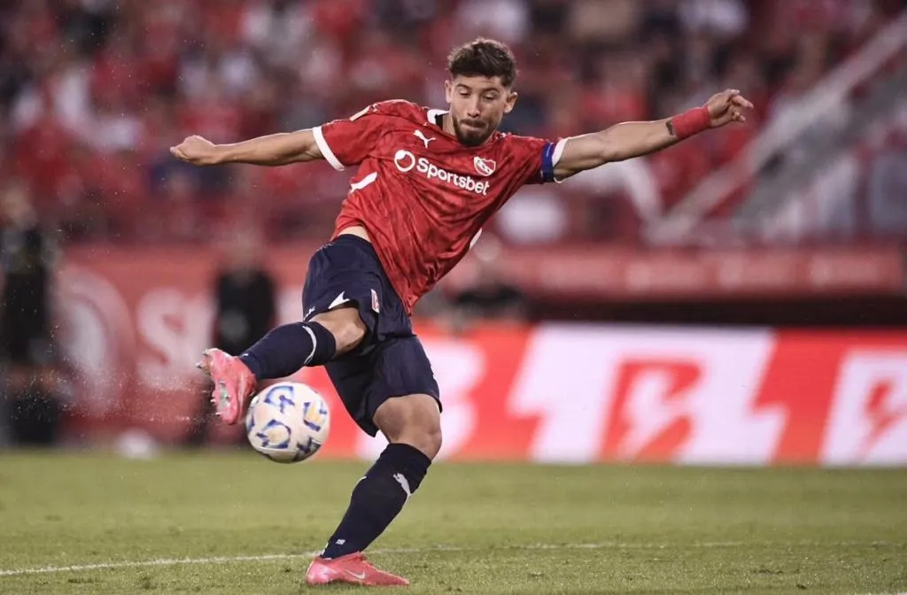 Juan José Buscalia destacó al chileno Felipe Loyola.