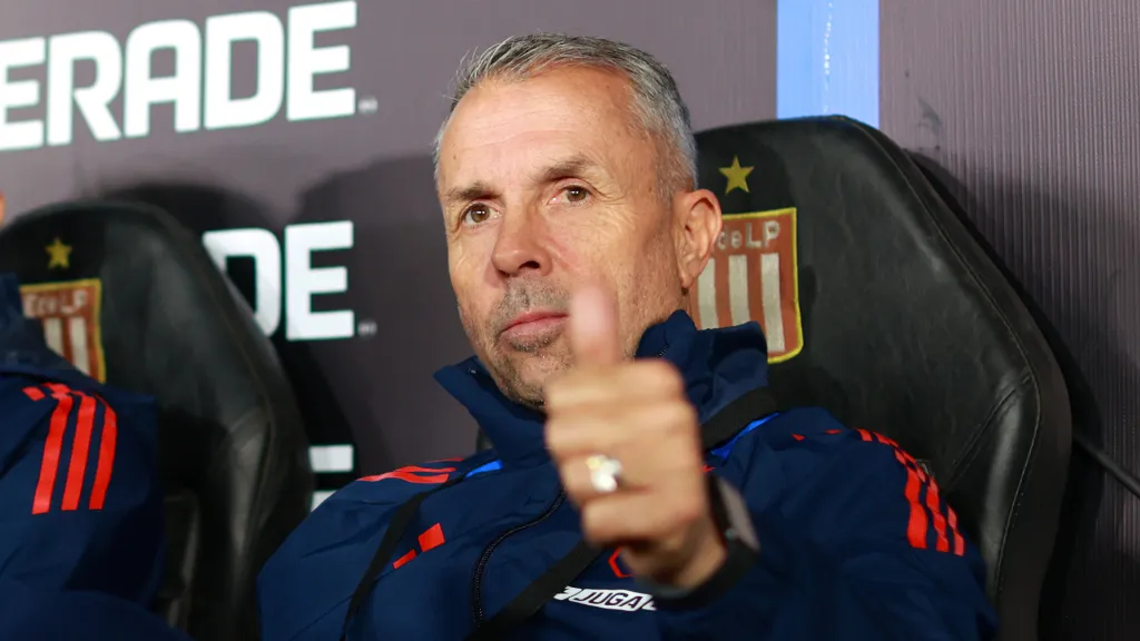 Gustavo Álvarez define el 11 de la U ente La Serena.