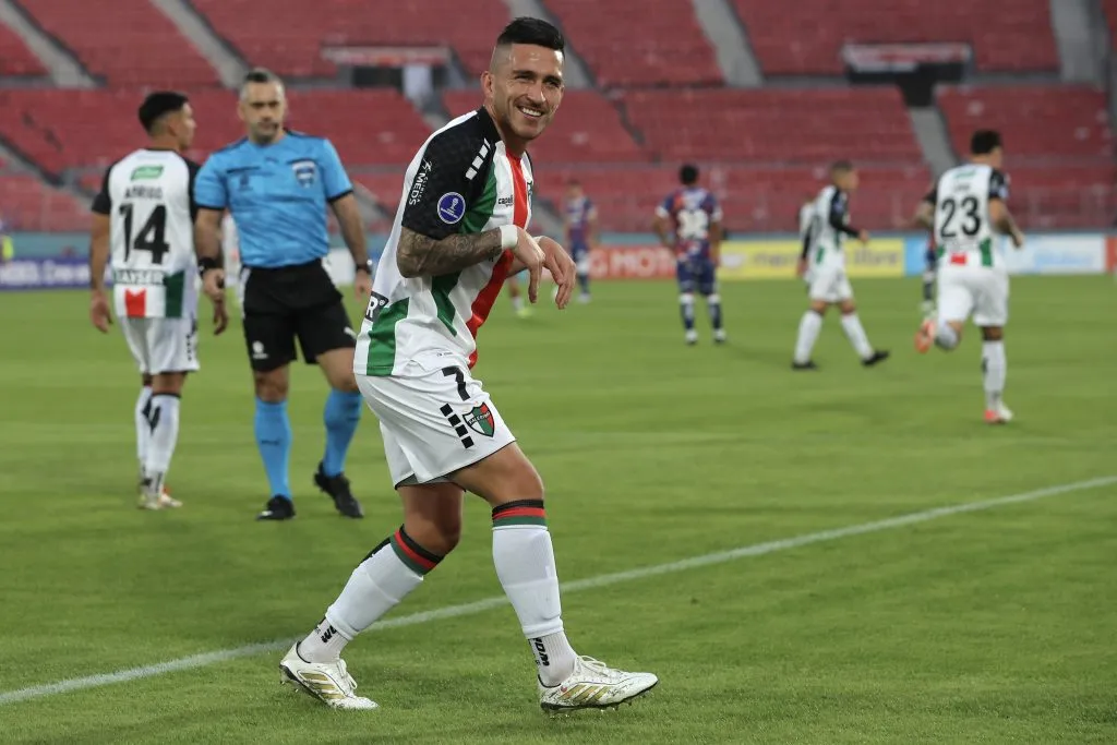 Carrasco es uno de los futbolistas más experimentados de Palestino | FOTO: Felipe Zanca/Photosport