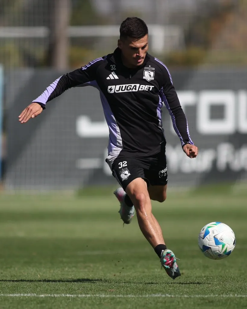 Lucas Cepeda fue protagonista en uno de los goles de Colo Colo. (Foto: @ColoColo)