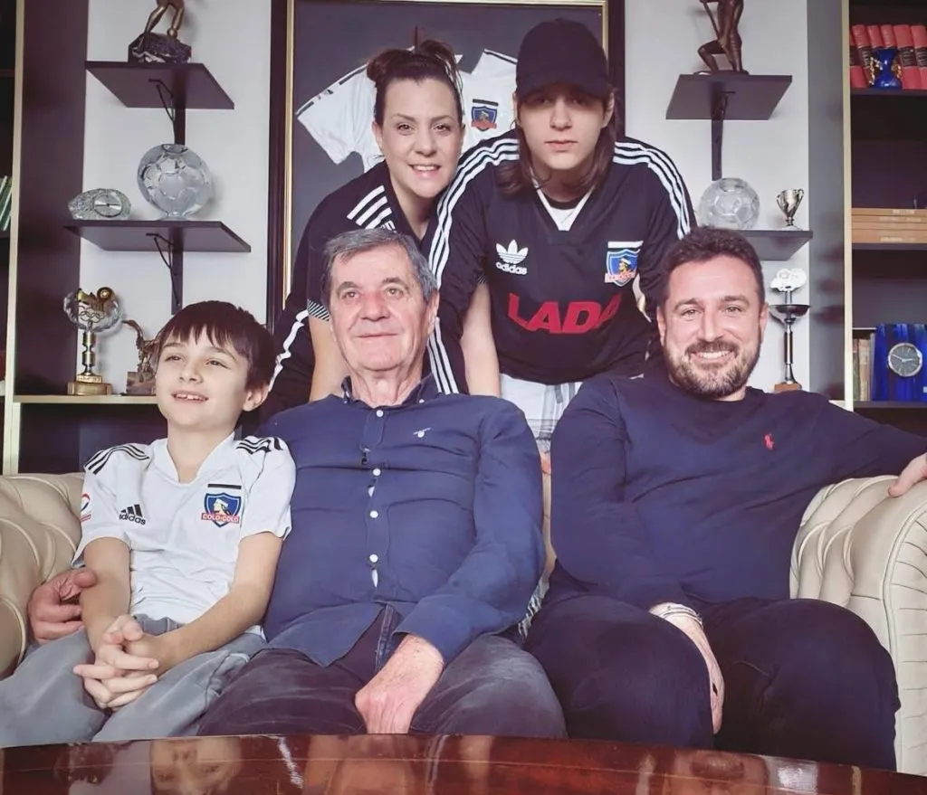 Lana Jozic junto a Mirko y su familia en Croacia. (Foto: Instagram)