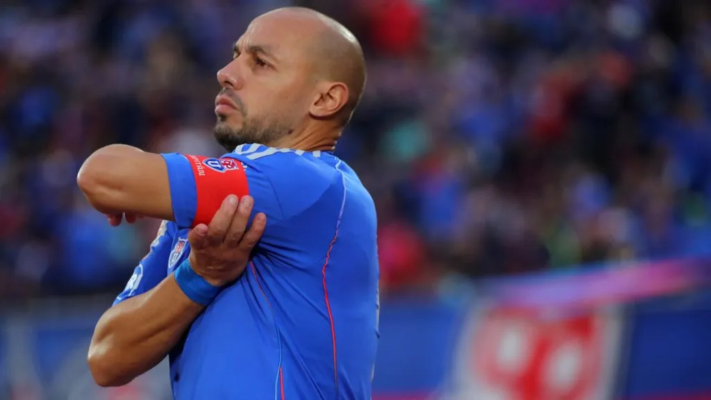 Marcelo Díaz le explicó a la prensa oficial de la Copa Libertadores 2025 qué significa Universidad de Chile para él.