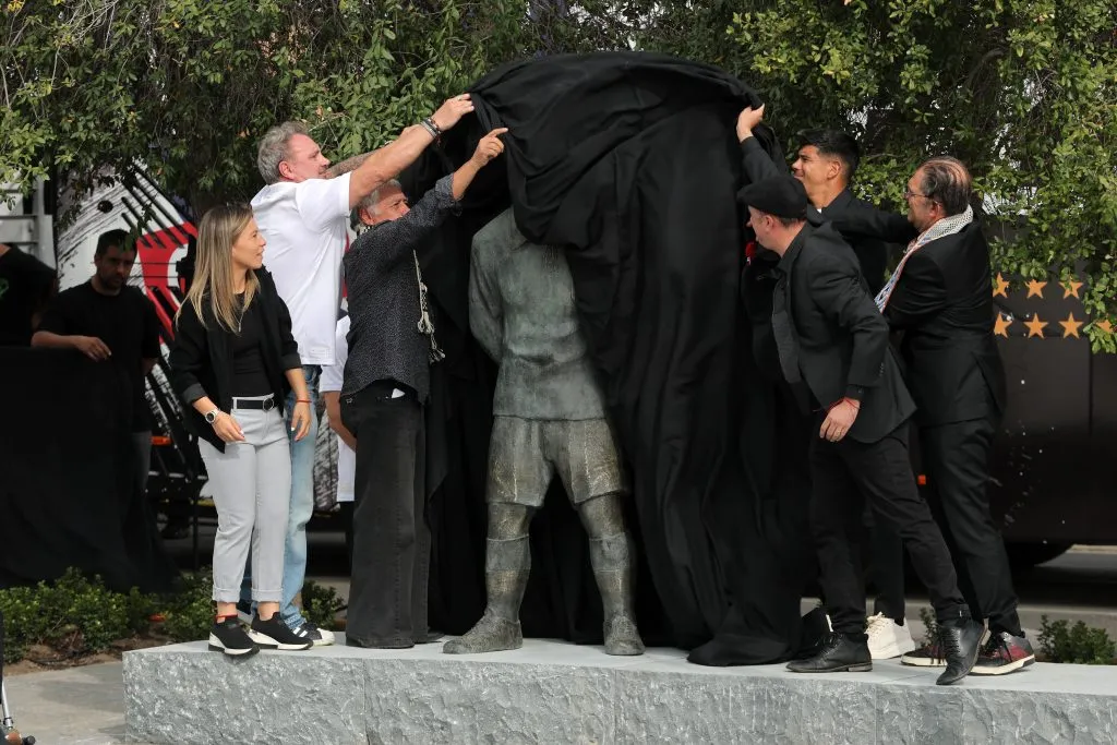 Así fue inaugurada la estatua de David Arellano en el Estadio Monumental. (Foto: Javier Torres)