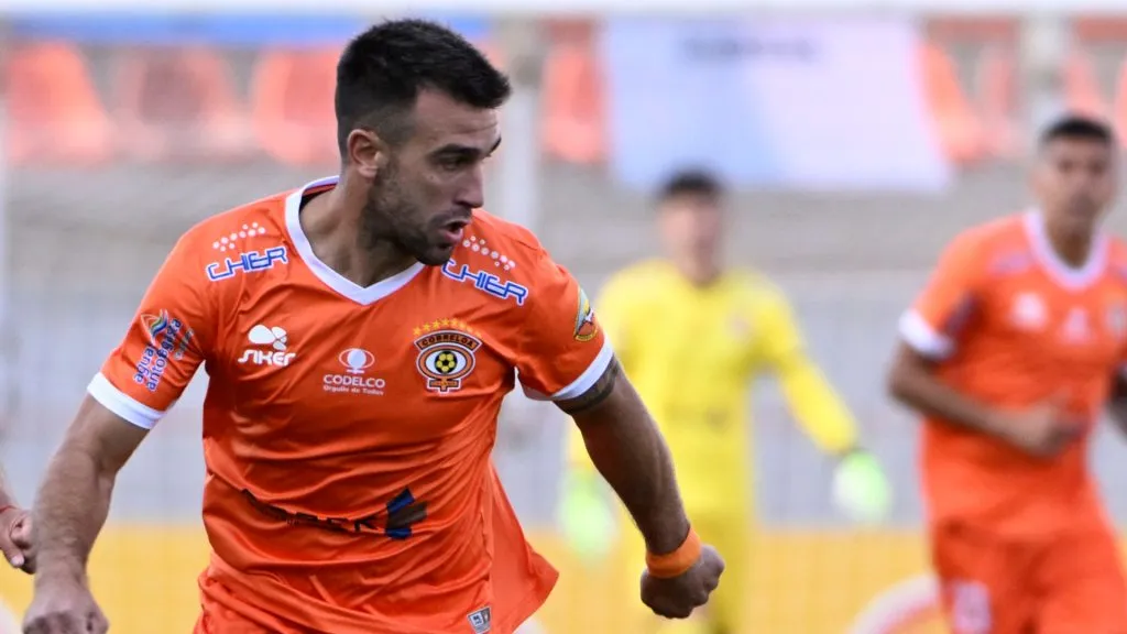 Gustavo Gotti asegura que estaba dura la cancha del estadio Luis Valenzuela Hermosilla. (Foto: Photosport)