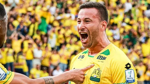 Luciano Pons pulverizó su registro en Universidad de Chile.