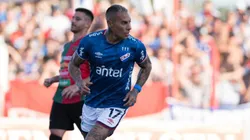 Eduardo Vargas no la pasa bien en Nacional de Montevideo.