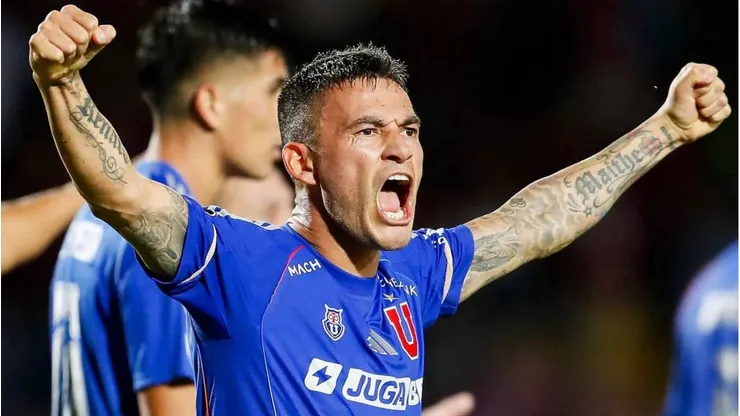 Charles Aránguiz será titular en el duelo entre Universidad de Chile y Carabobo FC.