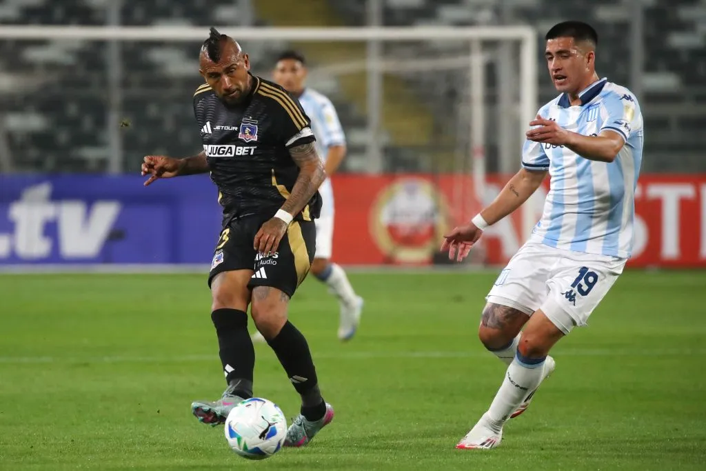 Arturo Vidal fue titular en el empate 1-1 entre Colo Colo y Racing. (Foto: Jonnathan Oyarzún/Photosport)