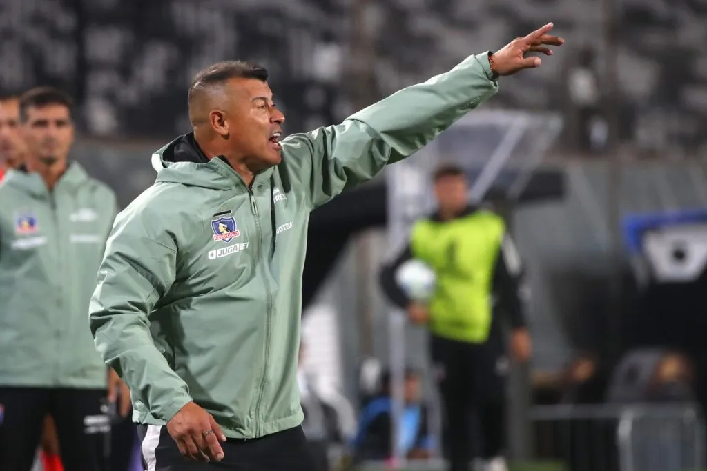 Borghi cuestionó los cambios de Almirón. | Foto: Photosport