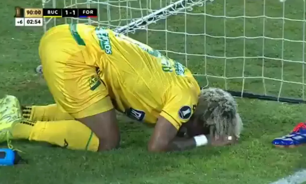 Kevin Londoño lamentándose la ocasión perdida | FOTO: Captura ESPN