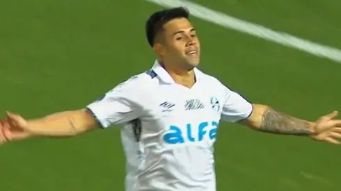 Alexander Aravena marcó gol en 2-2 de Gremio frente a Godoy Cruz en Mendoza. (Foto: Captura ESPN)