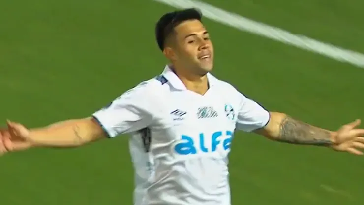 Alexander Aravena marcó gol en 2-2 de Gremio frente a Godoy Cruz en Mendoza. (Foto: Captura ESPN)