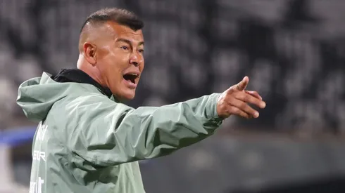 Jorge Almirón defiende a sus delanteros Javier Correa y Salomón Rodríguez (Foto: Photosport)