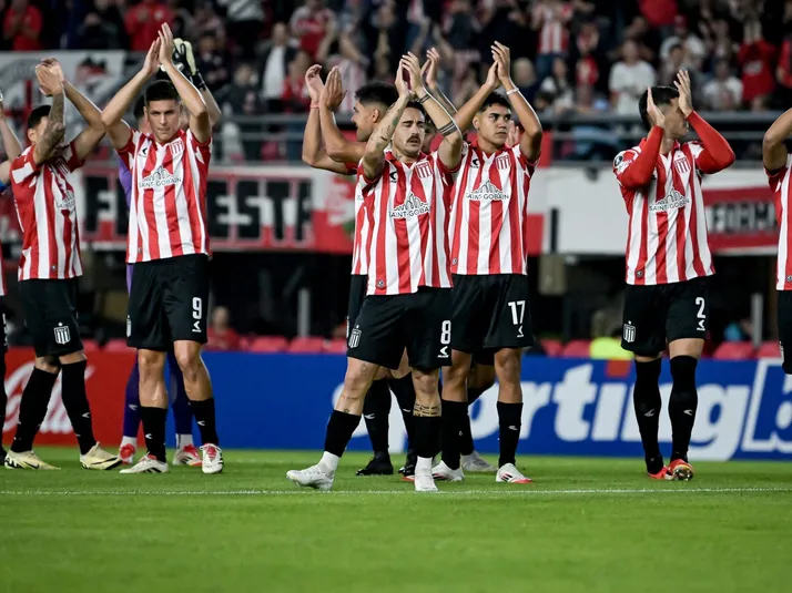 ¡No juega ante la U!: Estudiantes confirma la lesión de su gran figura