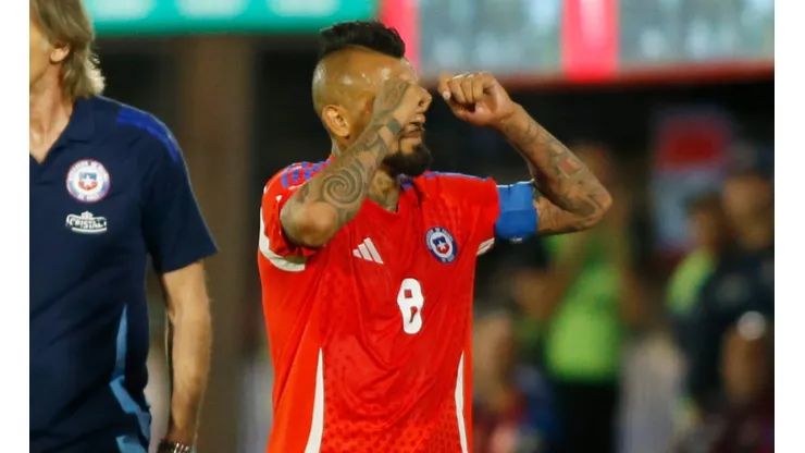 La viralización del meme de Vidal y La Roja no pasó desapercibido en redes sociales.