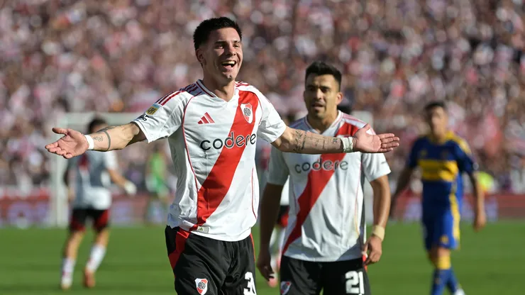 Franco Mastantuono marca un golazo a Boca. (Foto: Getty)