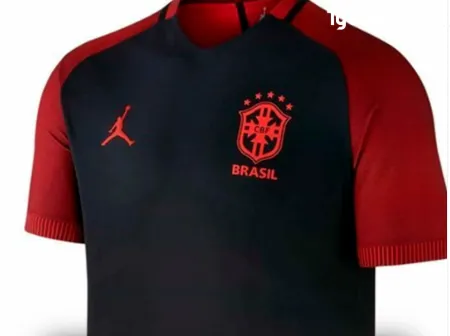 Aunque resaltaría más el rojo, así podría lucir la próxima camiseta de Brasil.