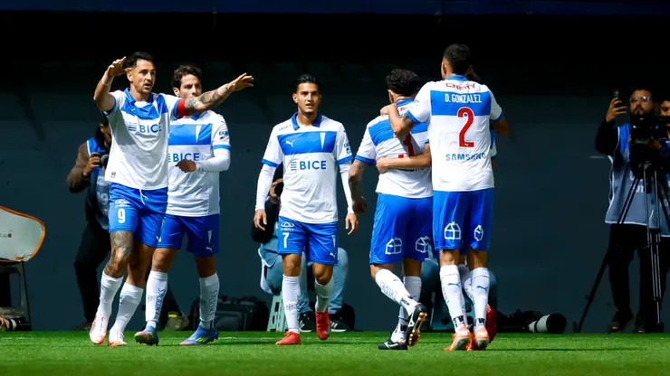 La UC es el puntero de la Liga de Primera (Photosport).