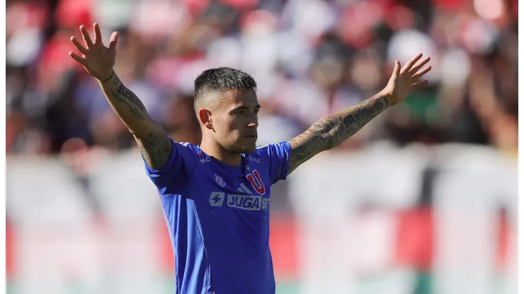 La decisión de Gustavo Álvarez con Charles Aránguiz.