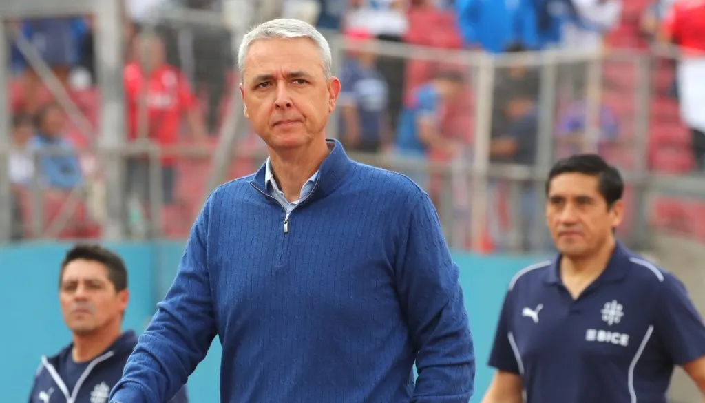 Romai Ugarte cuestionó la actitud de Tiago Nunes en los duelos importantes. Uno de ellos, el Clásico Universitario.