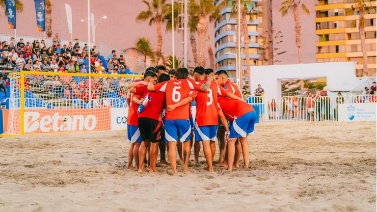 Chile se estrena en el Mundial de Fútbol Playa Seychelles 2025. (Foto: Conmebol)