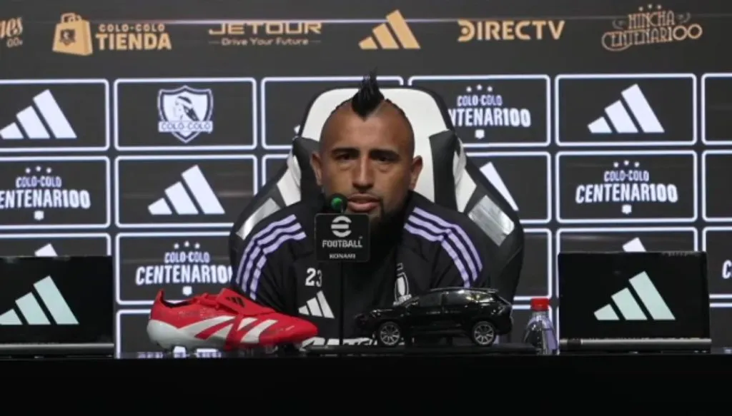 Arturo Vidal en la conferencia de prensa de este miércoles en Colo Colo. (Foto: Captura)