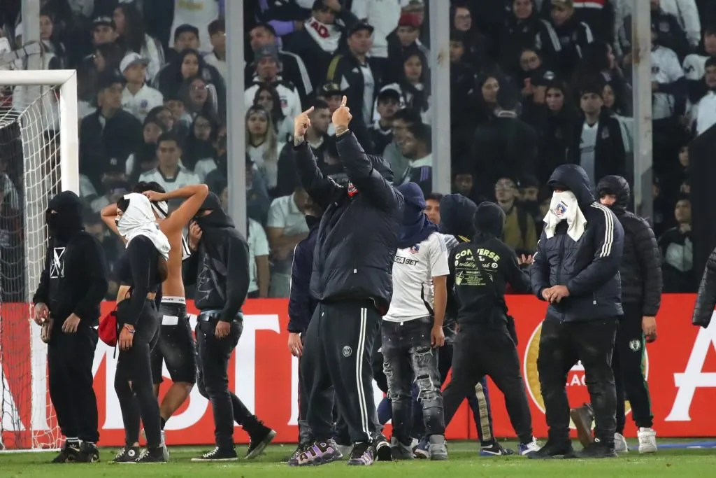 Colo Colo ya conoció las duras sanciones que les dio la Conmebol tras los incidentes en el partido con Fortaleza. 
(Foto: Jonnathan Oyarzun/Photosport)