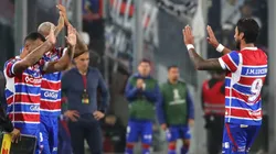 Fortaleza agradece a la CBF tras el castigo de la Conmebol hacia Colo Colo (Foto: Jonnathan Oyarzun/Photosport)