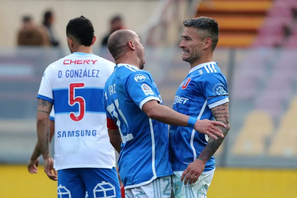 Aránguiz fue protagonista del último triunfo de la U ante la UC: convirtió un tanto de cabeza | FOTO: Javier Salvo /Photosport