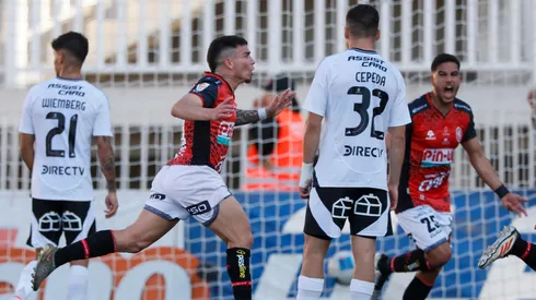 Colo Colo pierde ante Deportes Limache en Quillota. (Foto: Photosport)